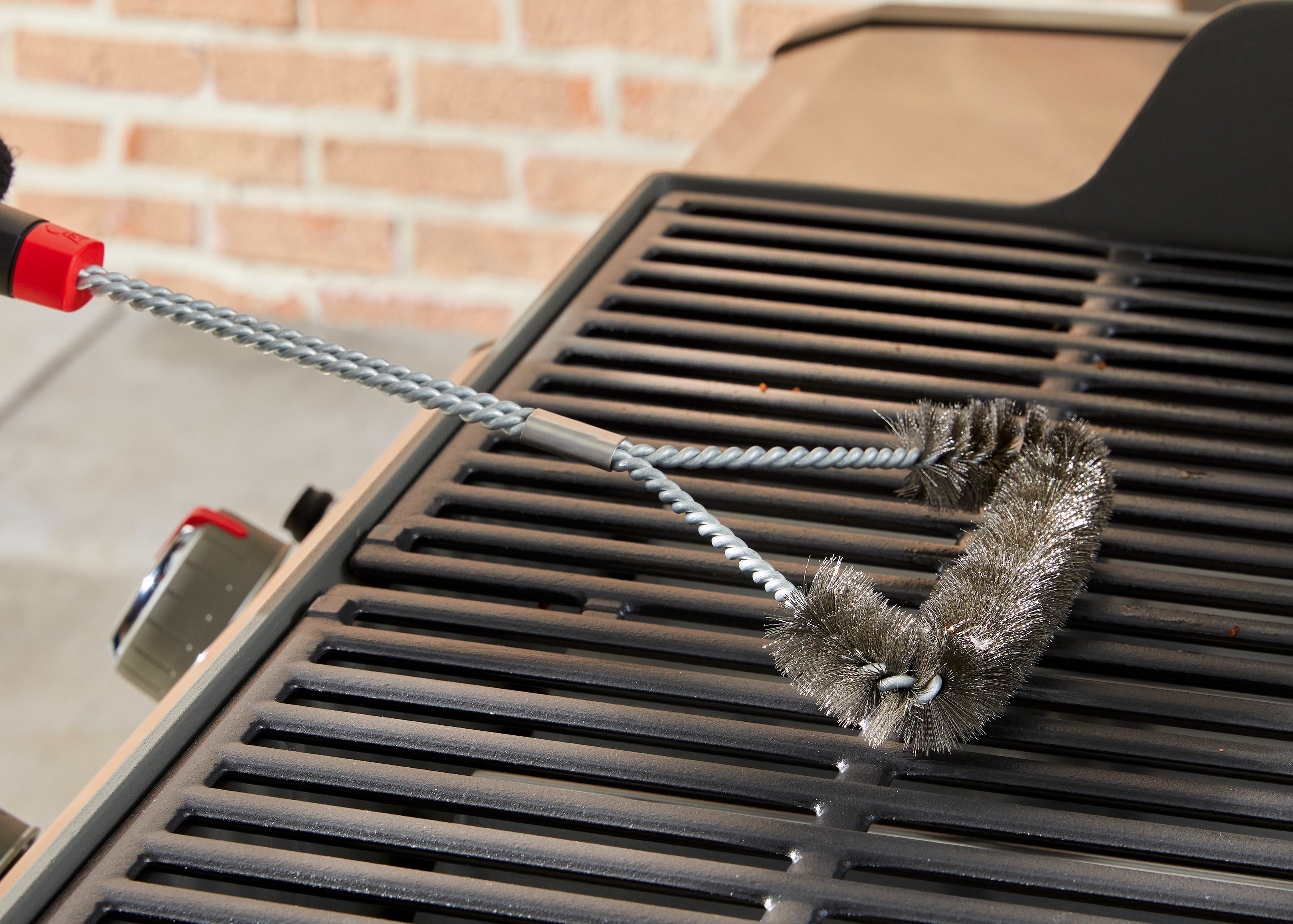 Weber 18''THREE-SIDED GRILL BRUSH WEBER